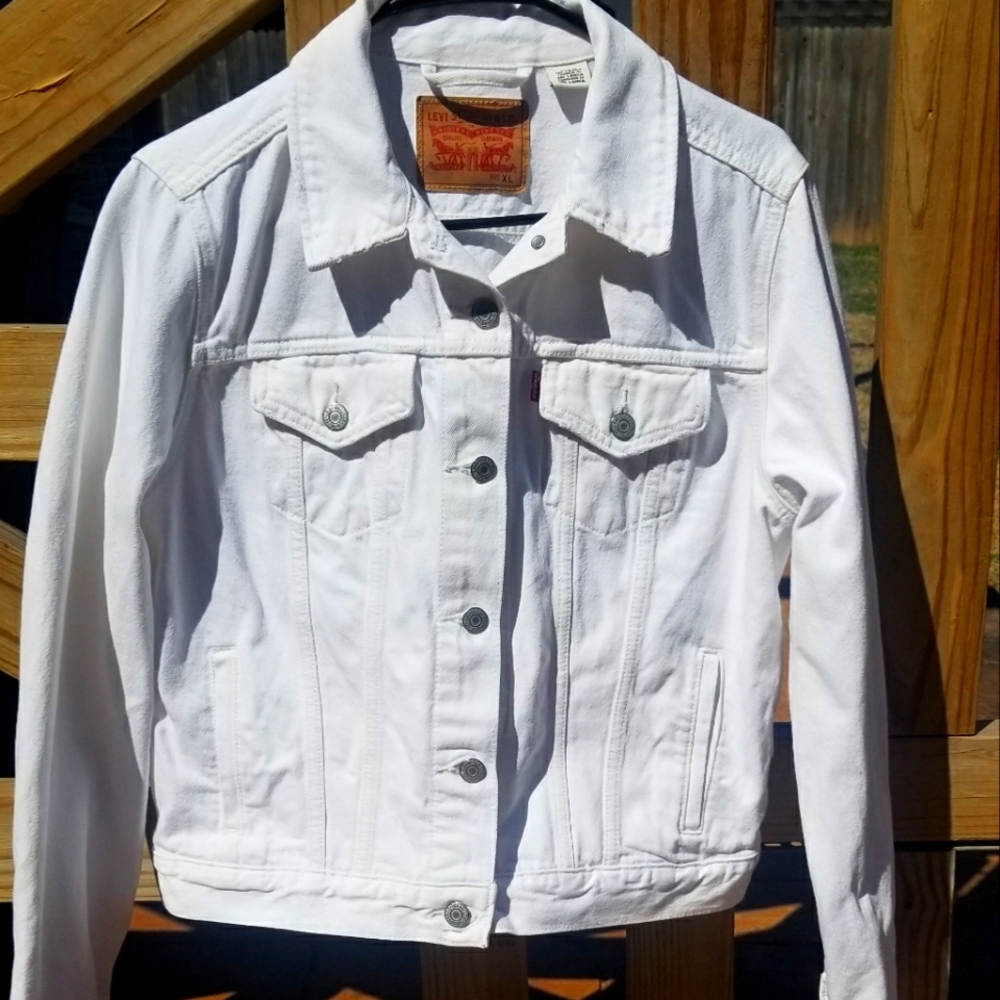 White Levi's Denim Jacket